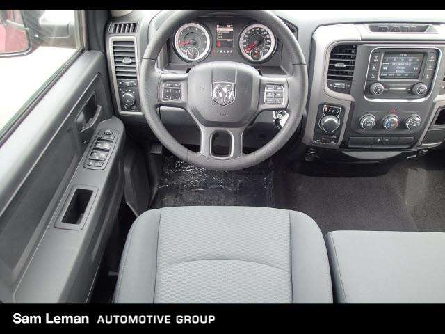 2017 RAM Ram Pickup 1500 4x4 Express 4dr Quad Cab 6.3 ft. SB Pickup